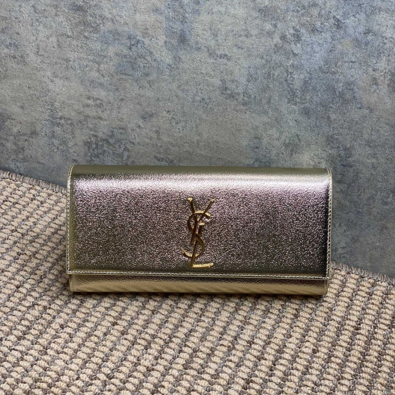 Y51 clutch bags